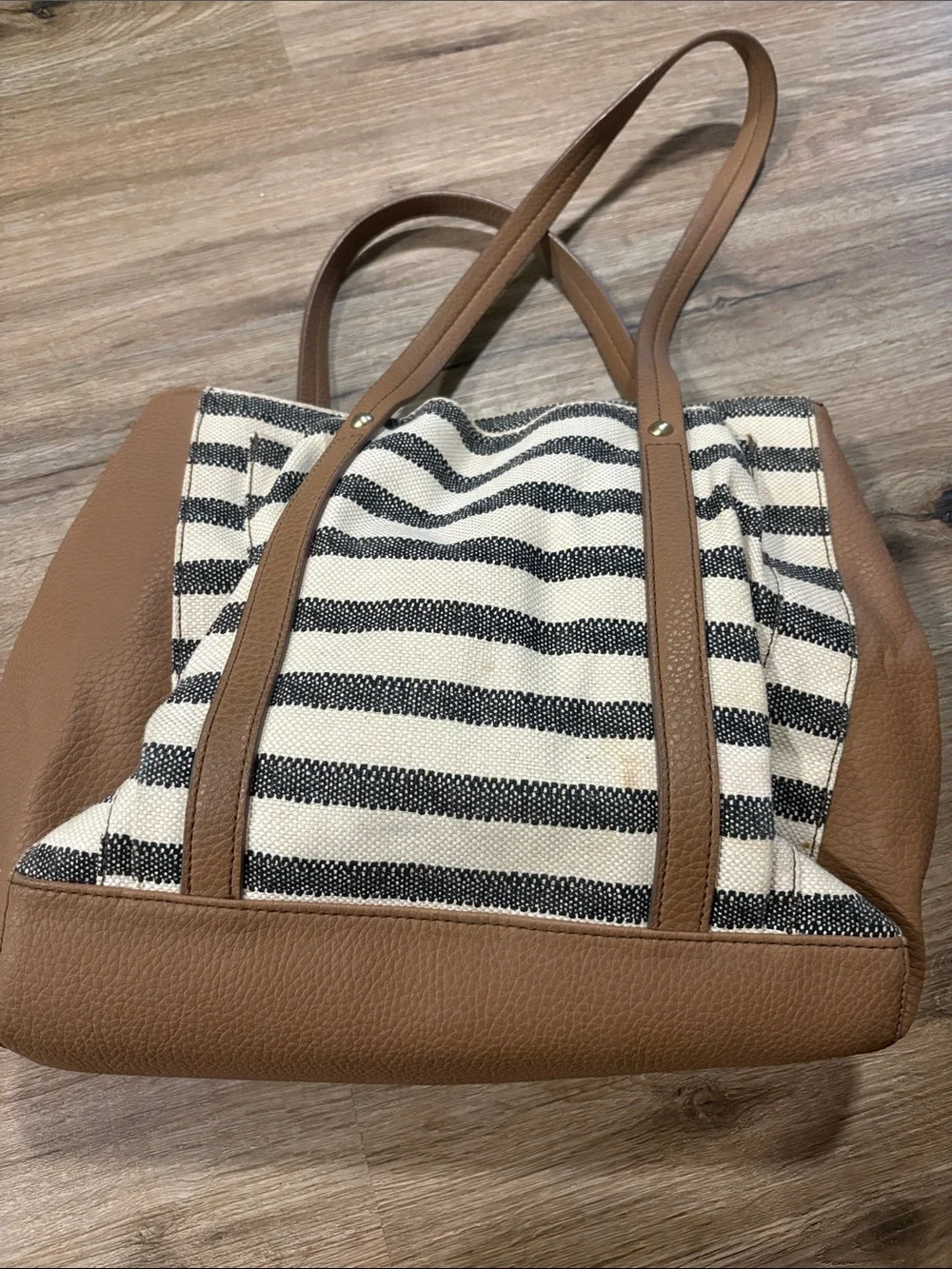 N/A stylish striped